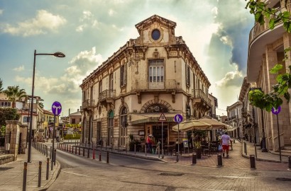 Pros and cons of living in Cyprus