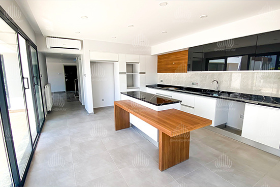 Independent villa